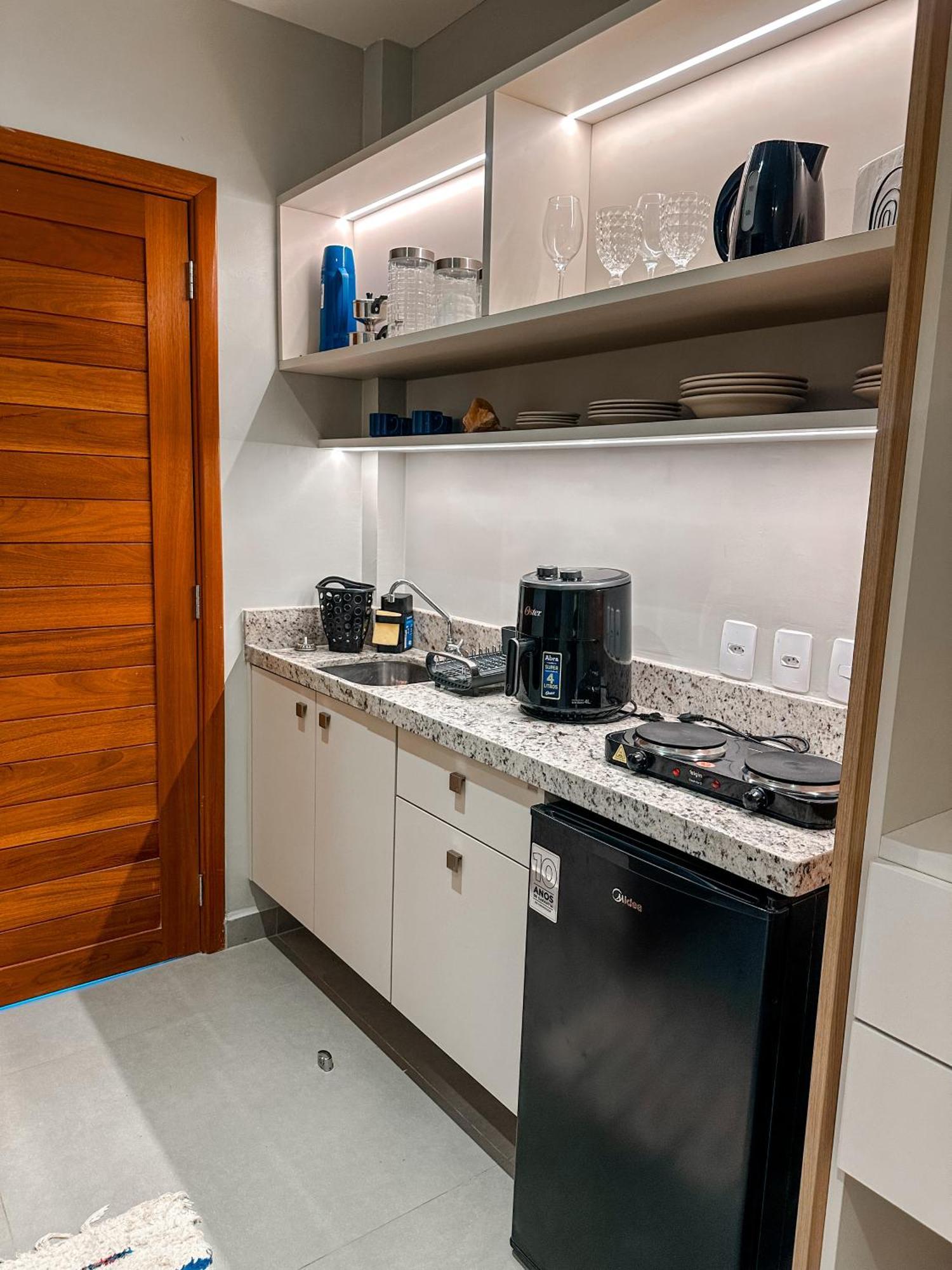 Amare Ap 101 Apartment
