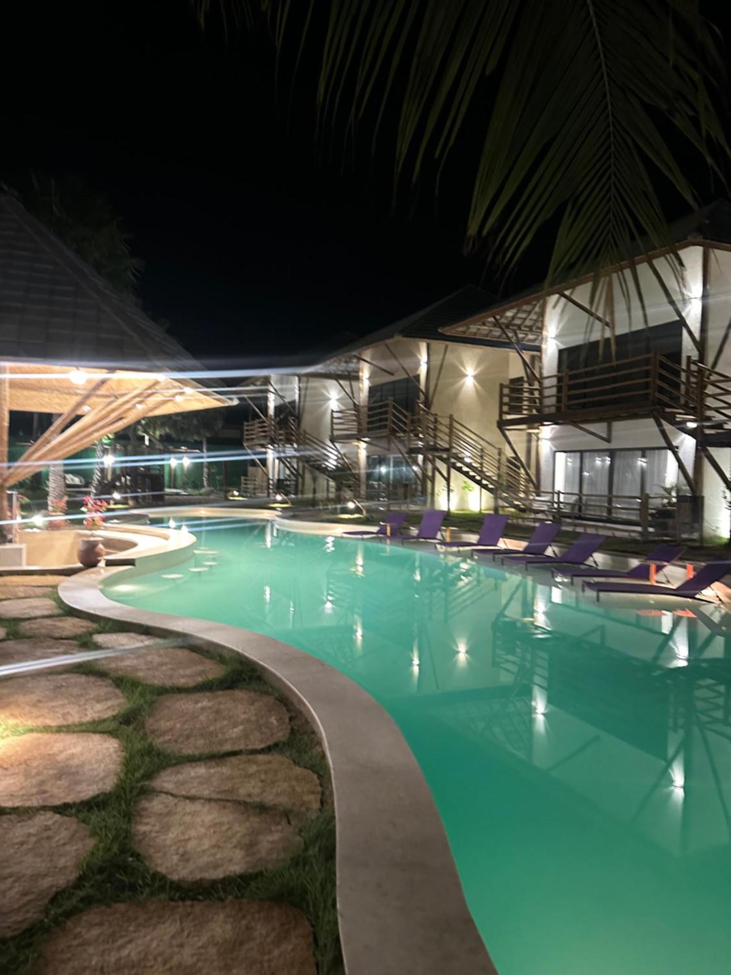Amare Ap 101 Apartment